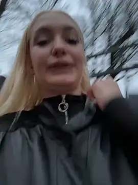 Snapshot of Milkyy_wway chatting on November 29, 2025, 6:24 am Milkyy wway online show from November 29, 2025, 6:24 am