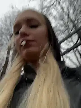 Snapshot of Milkyy_wway chatting on November 9, 2025, 9:24 am Milkyy wway online show from November 9, 2025, 9:24 am