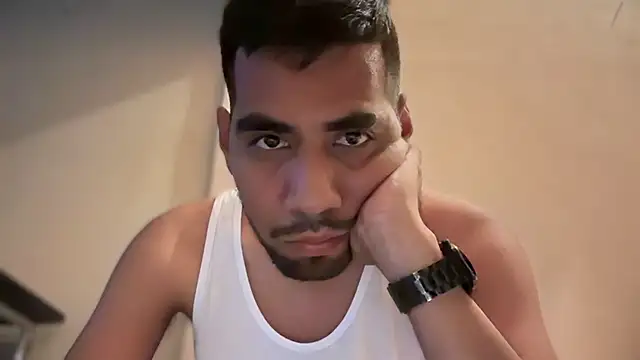 Snapshot of EnriquePersian197 chatting on February 12, 2025, 9:01 pm EnriquePersian197 online show from February 12, 2025, 9:01 pm