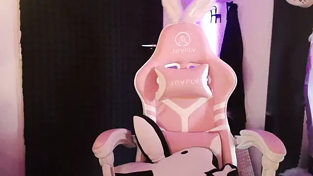 Jaylaloveofficial online show from February 8, 2025, 10:29 am