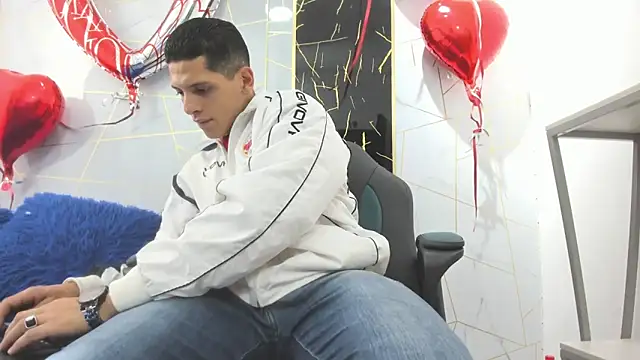 Snapshot of Steven_x94 chatting on February 17, 2026, 8:39 pm Steven x94 online show from February 17, 2026, 8:39 pm