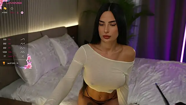 Snapshot of sexy_sabotageee chatting on November 15, 2025, 7:40 pm sexy sabotageee online show from November 15, 2025, 7:40 pm