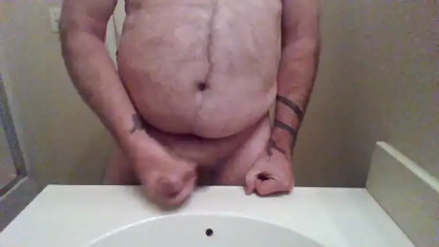 Snapshot of WatchinU82 chatting on November 22, 2025, 5:17 am WatchinU82 online show from November 22, 2025, 5:17 am