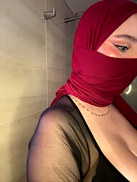 amaal  online show from October 19, 2025, 6:10 pm