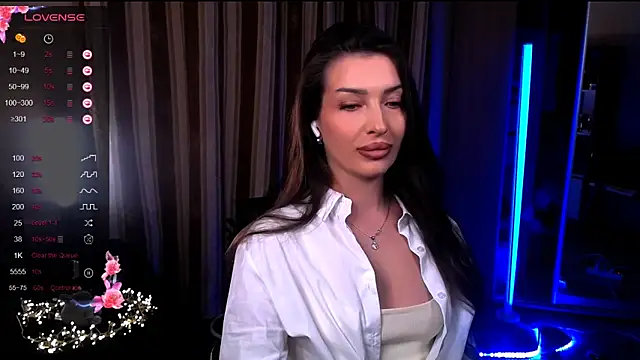 Laura Bess online show from May 6, 2026, 8:13 pm