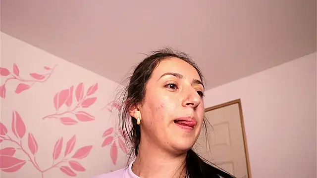 Snapshot of Sweet_Sammy_ chatting on October 16, 2025, 9:39 am Sweet Sammy online show from October 16, 2025, 9:39 am