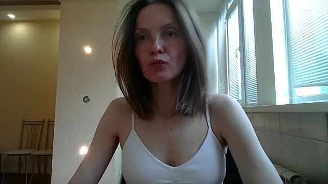 PamelaRisessss online show from June 7, 2026, 1:38 pm