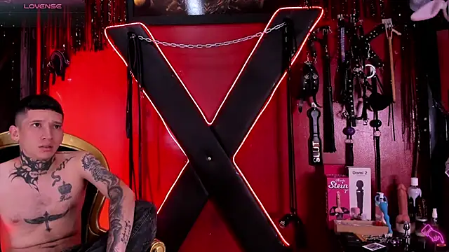 Snapshot of alexa_n_alex chatting on March 18, 2026, 8:43 pm alexa n alex online show from March 18, 2026, 8:43 pm