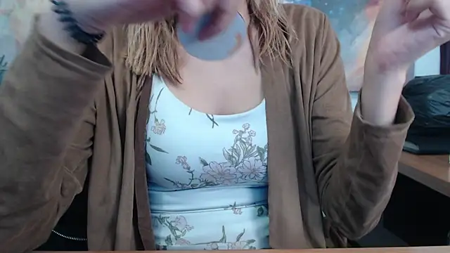 Snapshot of FULL_TENTATION_ chatting on October 28, 2025, 2:16 pm FULL TENTATION online show from October 28, 2025, 2:16 pm