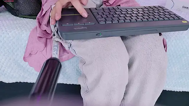 Snapshot of FULL_TENTATION_ chatting on March 21, 2026, 7:31 am FULL TENTATION online show from March 21, 2026, 7:31 am