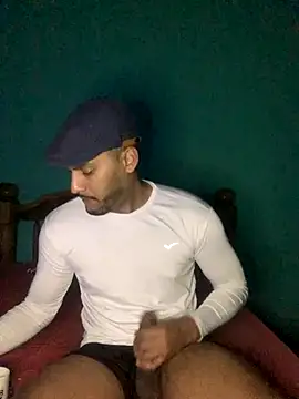 Snapshot of Pinocchiu chatting on October 10, 2025, 3:29 am Pinocchiu online show from October 10, 2025, 3:29 am