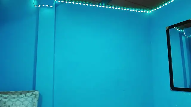 Snapshot of Darick_brown chatting on December 16, 2025, 2:05 am Darick brown online show from December 16, 2025, 2:05 am