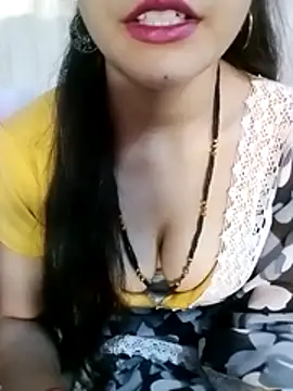 Snapshot of Bulbul_02 chatting on November 28, 2025, 5:40 am Bulbul 02 online show from November 28, 2025, 5:40 am