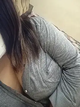 Snapshot of Naughty-Trisha chatting on September 26, 2025, 5:36 am Naughty-Trisha online show from September 26, 2025, 5:36 am
