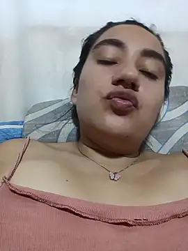 Hellen Alex online show from November 14, 2025, 2:54 pm