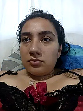 Hellen Alex online show from November 9, 2025, 3:16 pm