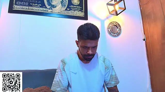 Snapshot of max_ashley_mds chatting on June 21, 2026, 1:39 pm max ashley mds online show from June 21, 2026, 1:39 pm