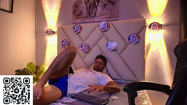 Snapshot of max_ashley_mds chatting on June 23, 2026, 1:31 pm max ashley mds online show from June 23, 2026, 1:31 pm