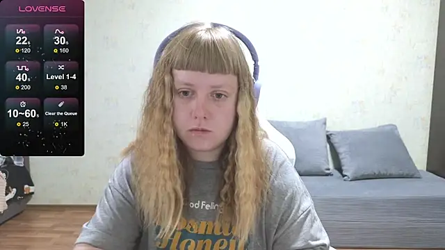 Snapshot of June_shy0 chatting on May 20, 2026, 7:16 am June shy0 online show from May 20, 2026, 7:16 am