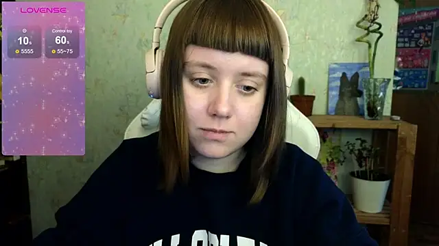 Snapshot of June_shy0 chatting on January 30, 2025, 8:01 am June shy0 online show from January 30, 2025, 8:01 am
