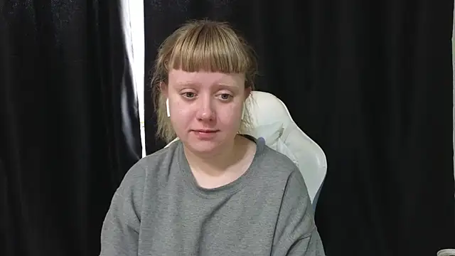 June shy0 online show from March 8, 2026, 8:28 am