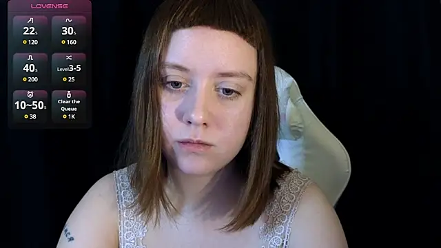 Snapshot of June_shy0 chatting on February 27, 2025, 7:08 am June shy0 online show from February 27, 2025, 7:08 am
