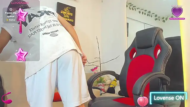 ryan carter08 online show from October 26, 2025, 1:39 am