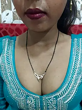 Snapshot of Sharmila-Singh chatting on July 16, 2026, 6:32 am Sharmila-Singh online show from July 16, 2026, 6:32 am
