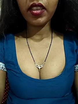 Snapshot of Sharmila-Singh chatting on July 12, 2026, 8:59 am Sharmila-Singh online show from July 12, 2026, 8:59 am