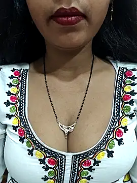 Snapshot of Sharmila-Singh chatting on July 25, 2026, 7:27 am Sharmila-Singh online show from July 25, 2026, 7:27 am