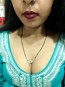 Snapshot of Sharmila-Singh chatting on July 16, 2026, 6:38 pm Sharmila-Singh online show from July 16, 2026, 6:38 pm