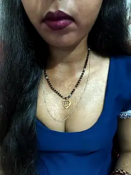 Snapshot of Sharmila-Singh chatting on June 3, 2026, 4:46 am Sharmila-Singh online show from June 3, 2026, 4:46 am