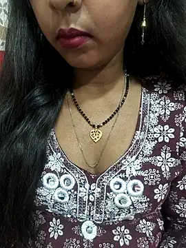Snapshot of Sharmila-Singh chatting on May 8, 2026, 9:13 am Sharmila-Singh online show from May 8, 2026, 9:13 am