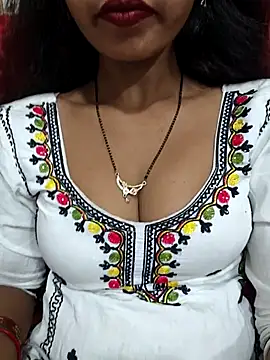 Snapshot of Sharmila-Singh chatting on July 24, 2026, 7:21 pm Sharmila-Singh online show from July 24, 2026, 7:21 pm