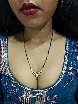 Snapshot of Sharmila-Singh chatting on July 14, 2026, 6:07 am Sharmila-Singh online show from July 14, 2026, 6:07 am