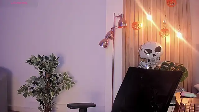 Snapshot of AriRobert_ chatting on October 22, 2025, 3:50 am AriRobert online show from October 22, 2025, 3:50 am