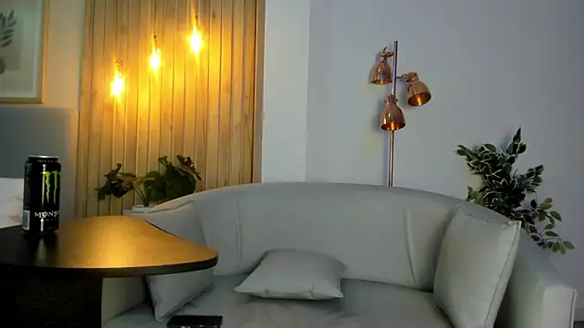 Snapshot of AriRobert_ chatting on September 14, 2025, 4:46 am AriRobert online show from September 14, 2025, 4:46 am