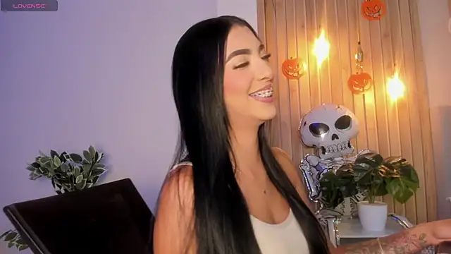 Snapshot of AriRobert_ chatting on October 17, 2025, 3:54 am AriRobert online show from October 17, 2025, 3:54 am