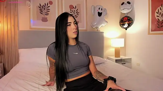 Snapshot of AriRobert_ chatting on October 21, 2025, 3:39 am AriRobert online show from October 21, 2025, 3:39 am