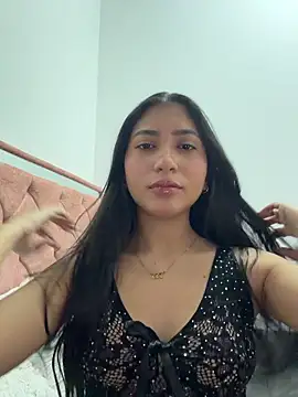 Snapshot of Sweetnaughtygirl_ chatting on May 17, 2026, 5:24 pm Sweetnaughtygirl online show from May 17, 2026, 5:24 pm