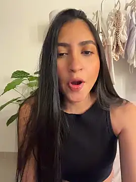 Snapshot of Sweetnaughtygirl_ chatting on April 15, 2026, 12:16 am Sweetnaughtygirl online show from April 15, 2026, 12:16 am