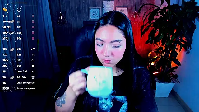 Snapshot of miichael_black chatting on November 7, 2025, 9:08 pm miichael black online show from November 7, 2025, 9:08 pm