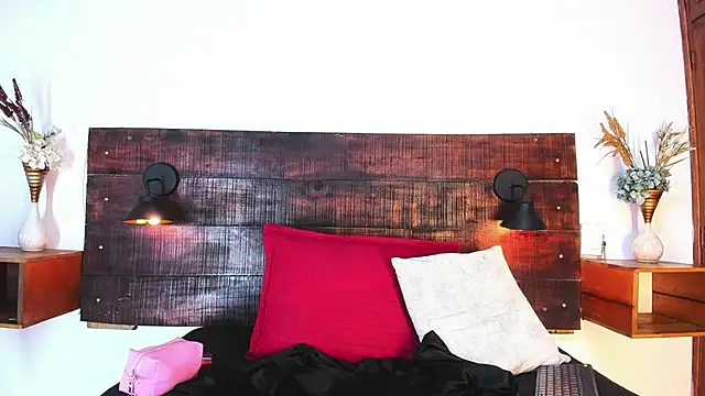 Snapshot of Celeste_sanz chatting on May 25, 2026, 10:47 am Celeste sanz online show from May 25, 2026, 10:47 am
