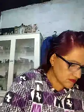 Edged Hot69 online show from October 7, 2025, 1:39 am