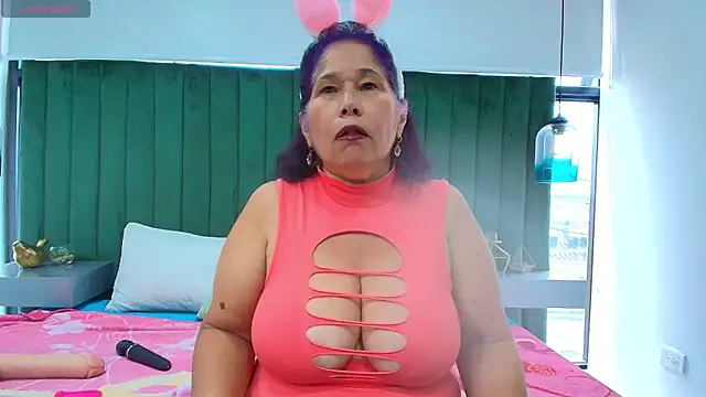 Snapshot of girl_amada chatting on June 9, 2026, 5:14 pm girl amada online show from June 9, 2026, 5:14 pm