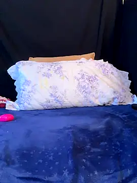 Snapshot of Veyolla_Beau chatting on October 20, 2025, 8:09 pm Veyolla Beau online show from October 20, 2025, 8:09 pm