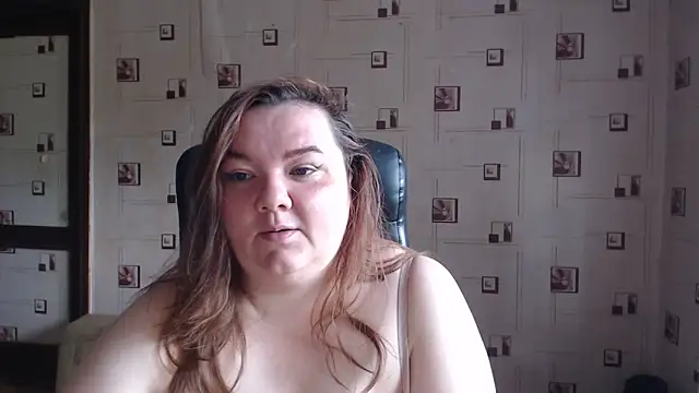 Snapshot of TasyaBigTTs chatting on June 14, 2026, 2:29 pm TasyaBigTTs online show from June 14, 2026, 2:29 pm