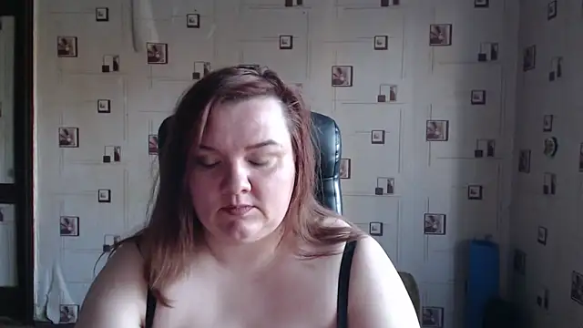 Snapshot of TasyaBigTTs chatting on April 5, 2026, 3:30 pm TasyaBigTTs online show from April 5, 2026, 3:30 pm