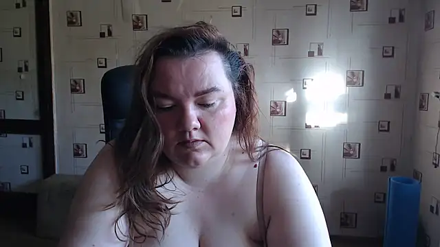 Snapshot of TasyaBigTTs chatting on June 22, 2026, 3:36 am TasyaBigTTs online show from June 22, 2026, 3:36 am