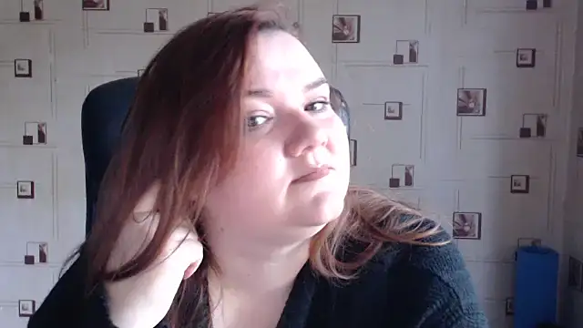 Snapshot of TasyaBigTTs chatting on April 19, 2026, 8:15 am TasyaBigTTs online show from April 19, 2026, 8:15 am